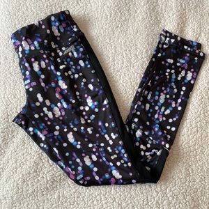 Avia printed leggings purple black and white 💜